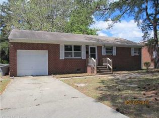 225 Manchester Dr, Hampton, VA 23666
