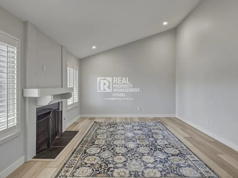 1027 E Palm Ave — Photo 19