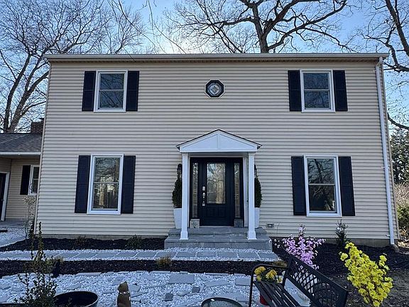 3rd image of 5114 Montgomery Rd