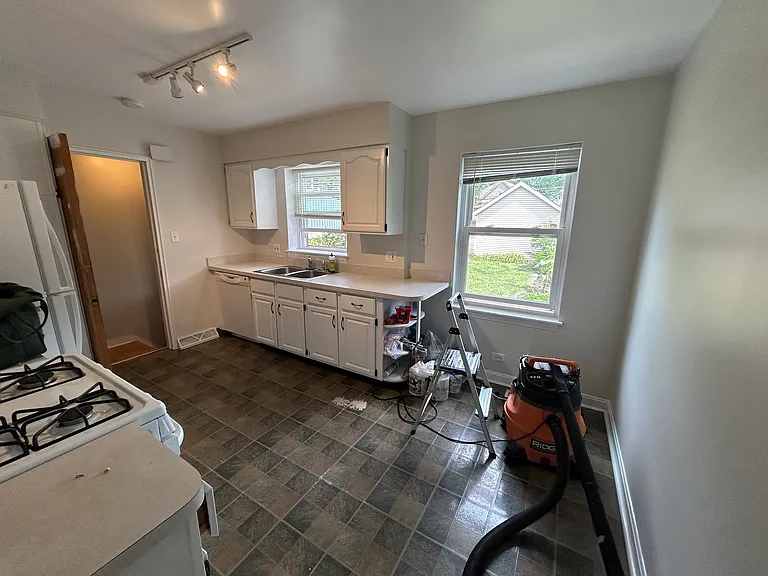 846 Hannah Ave — Photo 4