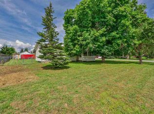 123 E 1st St, Deer Park, WA 99006