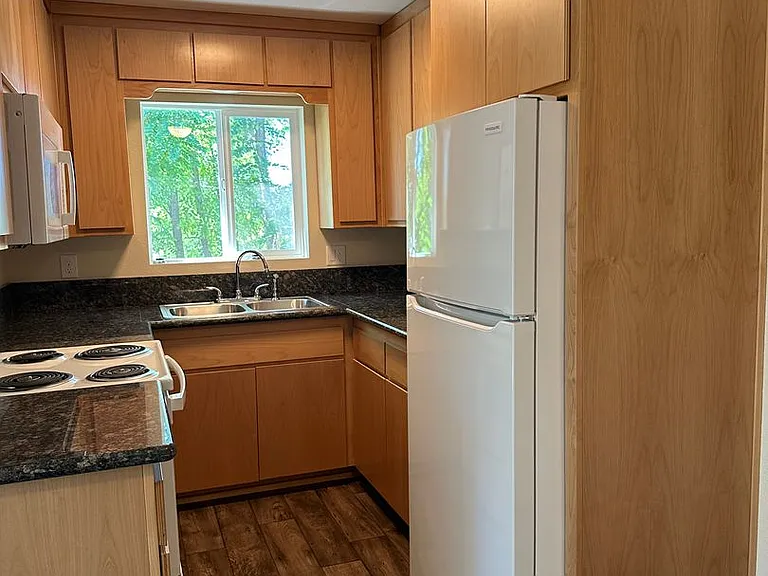 Ivy Common Apartments — Photo 10