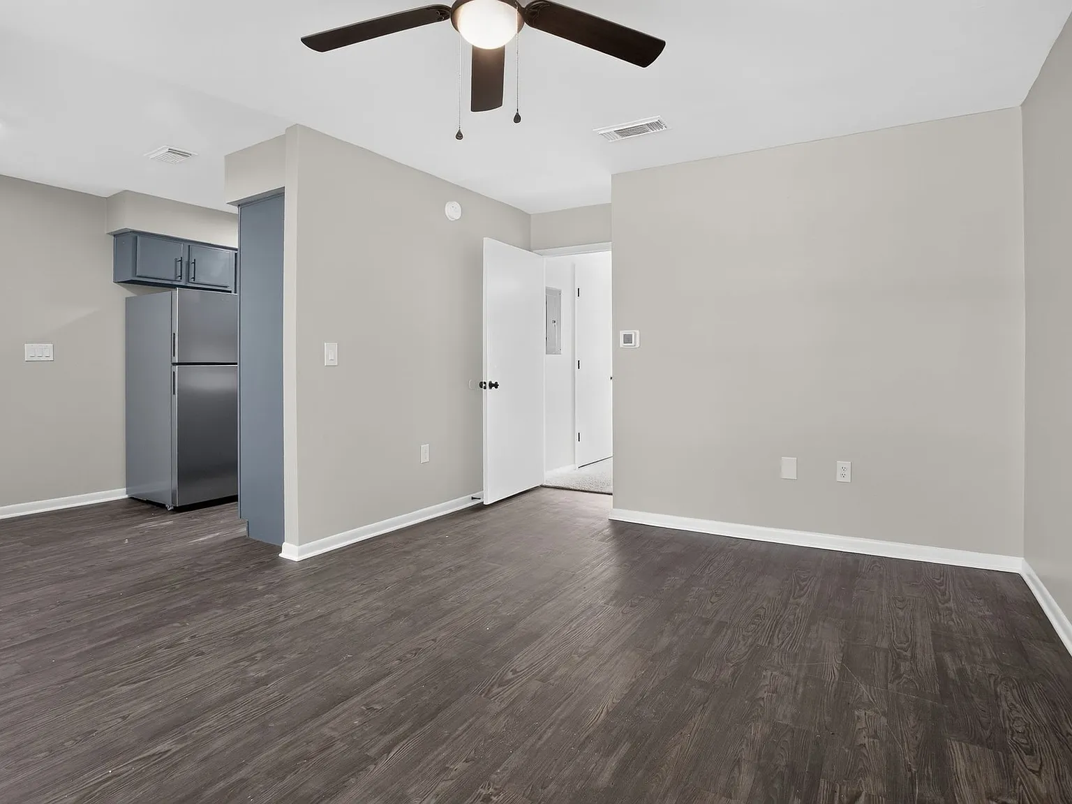 Legacy Apartments — Photo 4