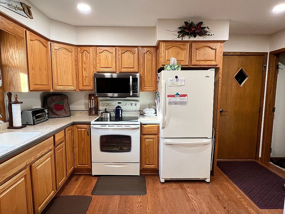 1805 Union St, Emmetsburg, IA 50536 Zillow