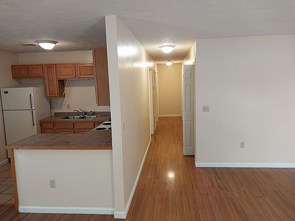 4th image of 1111 N 7th St