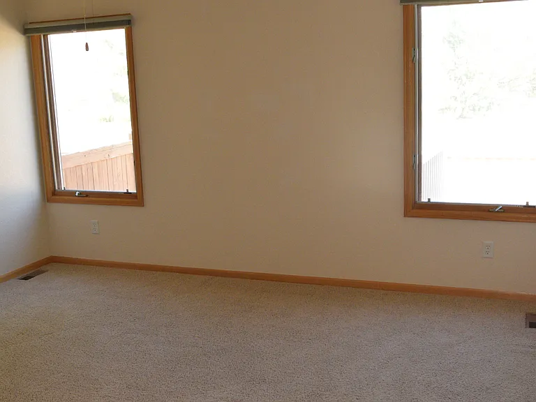4748 Parachute Cir — Photo 11