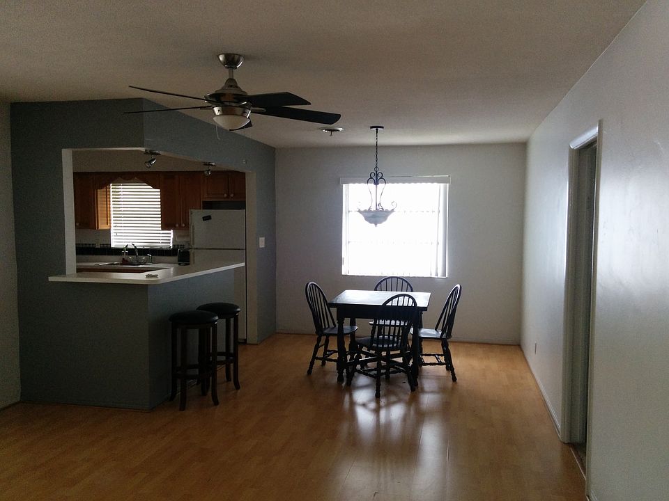 breakfast area / family room