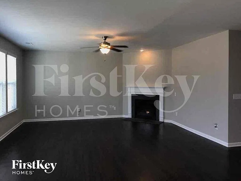 6022 Durango Way — Photo 3