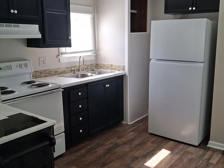 121 Jax Dr #10 — Photo 8