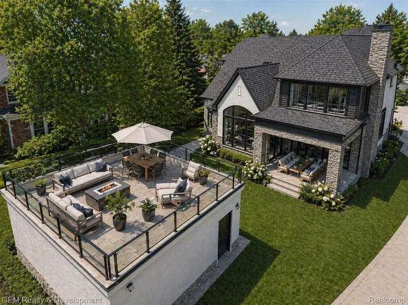 509 Randolph St, Northville, MI 48167