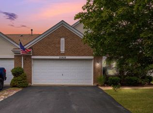 21408 Abbey Ln, Crest Hill, IL 60403