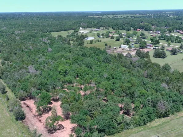106 County Road 237, Fairfield, TX 75840