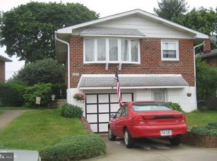 644 Colebrook Rd, Philadelphia, PA 19115