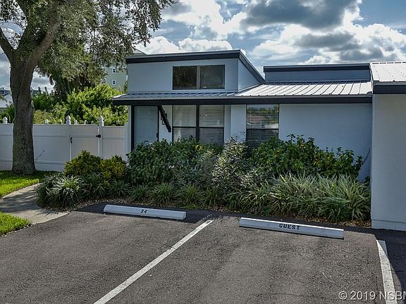 5th image of 34 Jacaranda Cay Ct