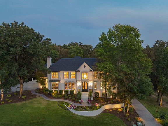 3rd image of 9244 Hidden Mountain Dr