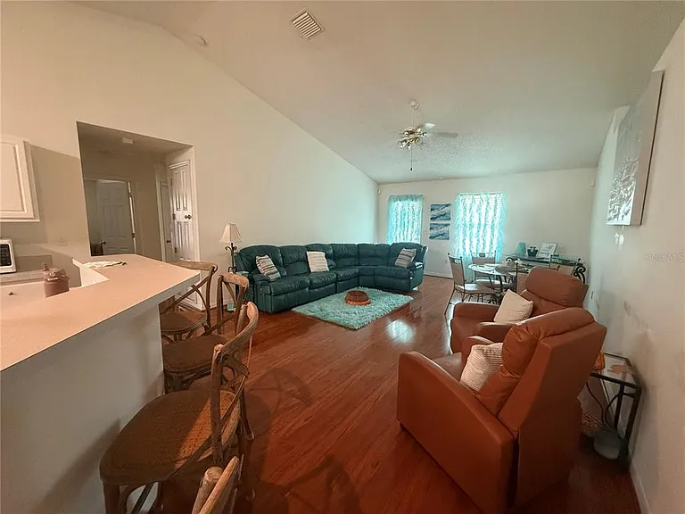 4 Ballard Ln — Photo 25