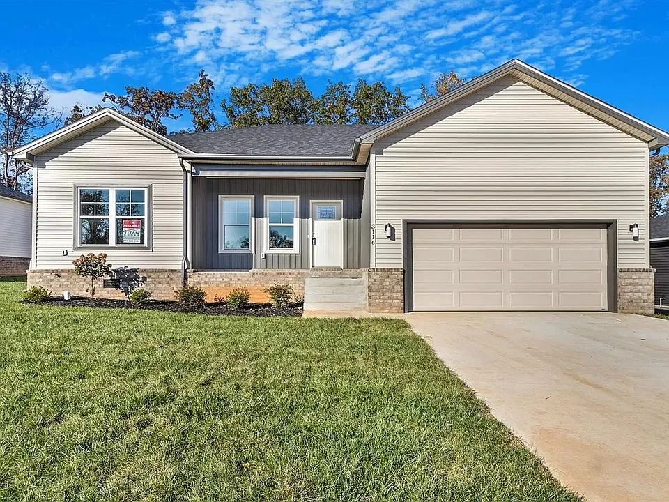 3116 Rawhide Dr