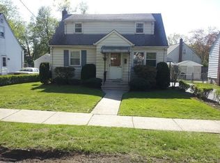 904 Wheatsheaf Rd, Roselle, NJ 07203