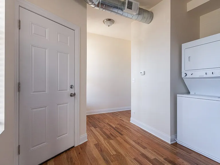 3945-59 N. Janssen Ave. — Photo 22