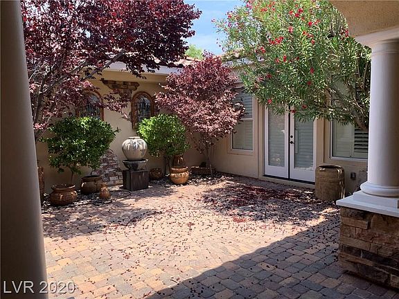3rd image of 15 Tapadero Ln