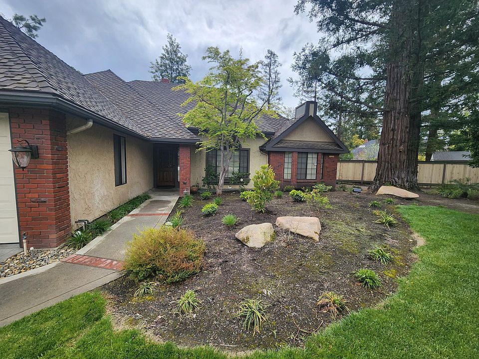 2555 W Bluff Ave, Fresno, CA 93711 Zillow