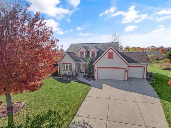 1730 Cinnabar Way, Green Bay, WI 54311