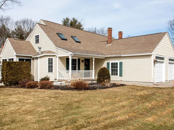 25 Hidden Brook Dr, Wells, ME 04090