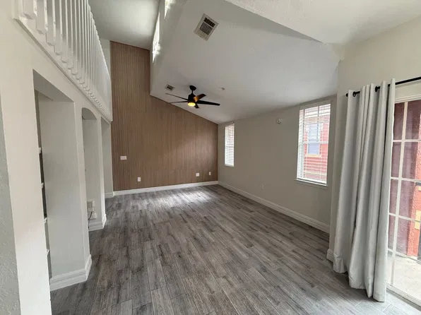 107 Vista Verdi Cir Unit 313, Lake Mary, FL 32746