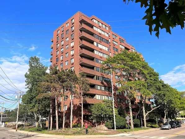 77 Adams St Unit 610, Quincy, MA 02169