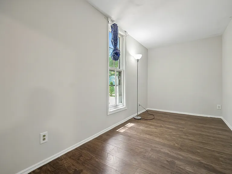 113 Park Pl #2 — Photo 10
