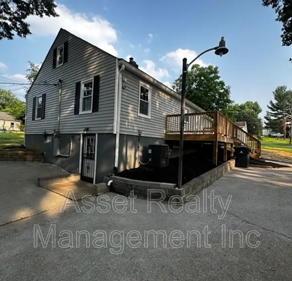 2208 Sanderson Rd — Photo 26