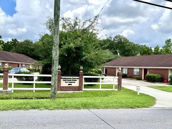 6513 Grierson St, Moss Pt, MS 39563