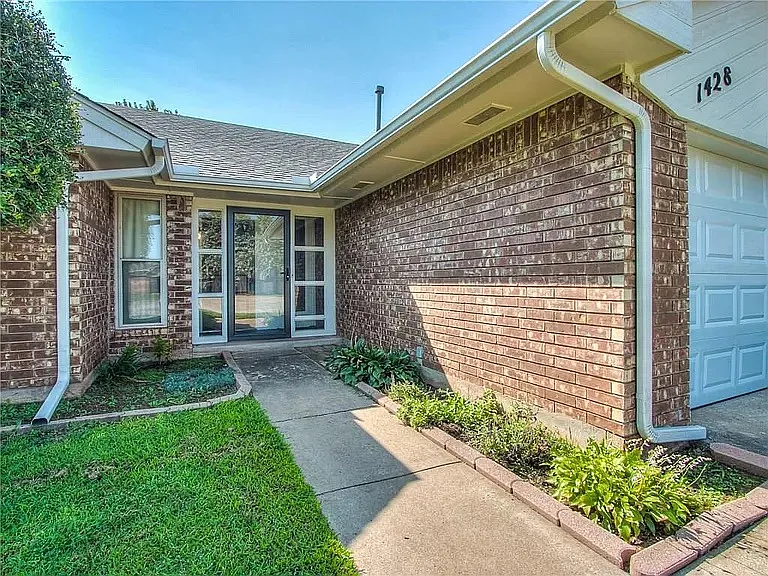 3 bed, 1513 sqft, $1,595 — Photo 2