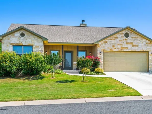 710 Darlington Dr, Fredericksburg, TX 78624