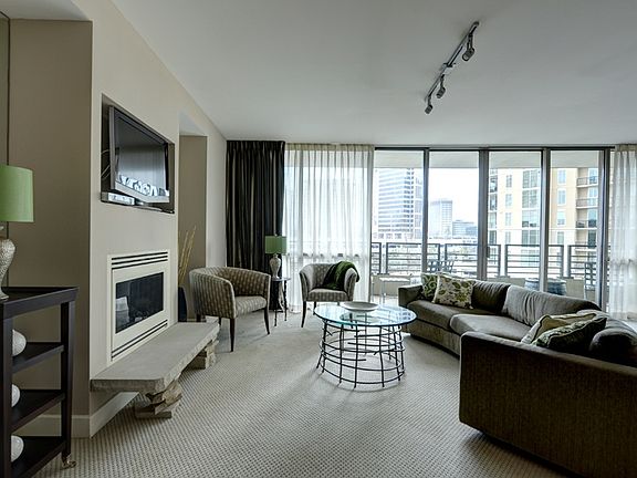 5th image of 700 Park Regency Pl NE APT 804