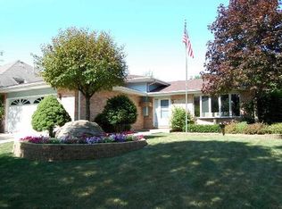 680 Tomaszewski St, Lemont, IL 60439