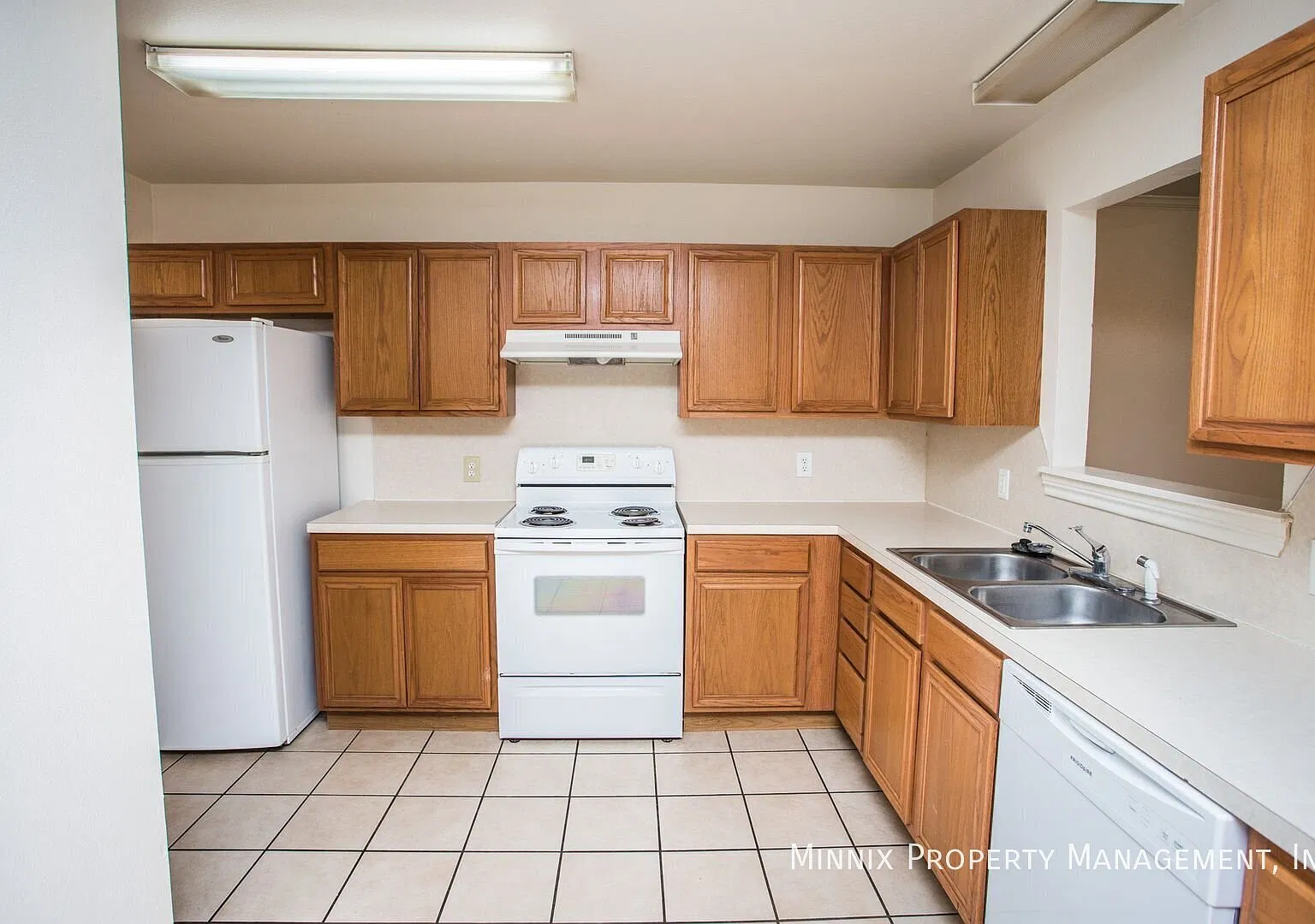 3 Bedroom/ 3 Bath for Rent in Lubbock | 906 Belmont Ave #A | Pet Friendly — Photo 3