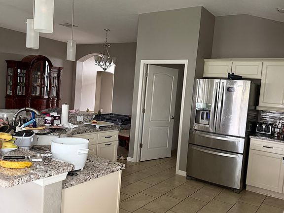 5th image of 4338 Zeppelin Rd