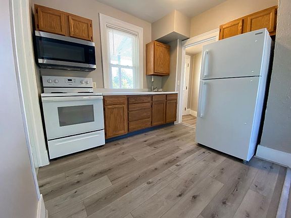 3rd image of 301 Elliott Ave APT 2