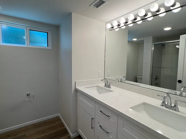 108 N Canyon Blvd — Photo 12