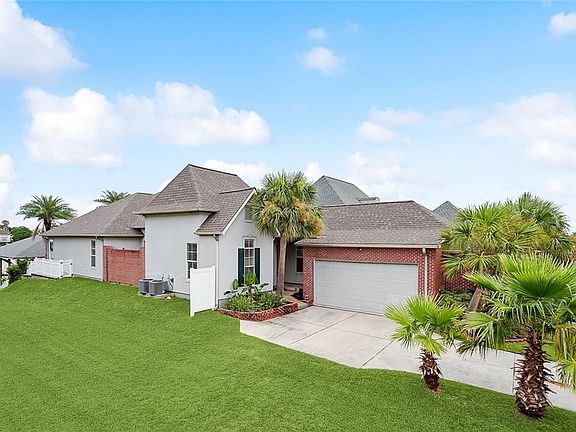 4th image of 1481 Royal Palm Dr