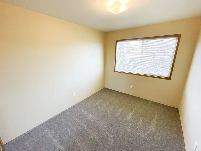 5710-5712 Glenridge Way #5714 — Photo 22