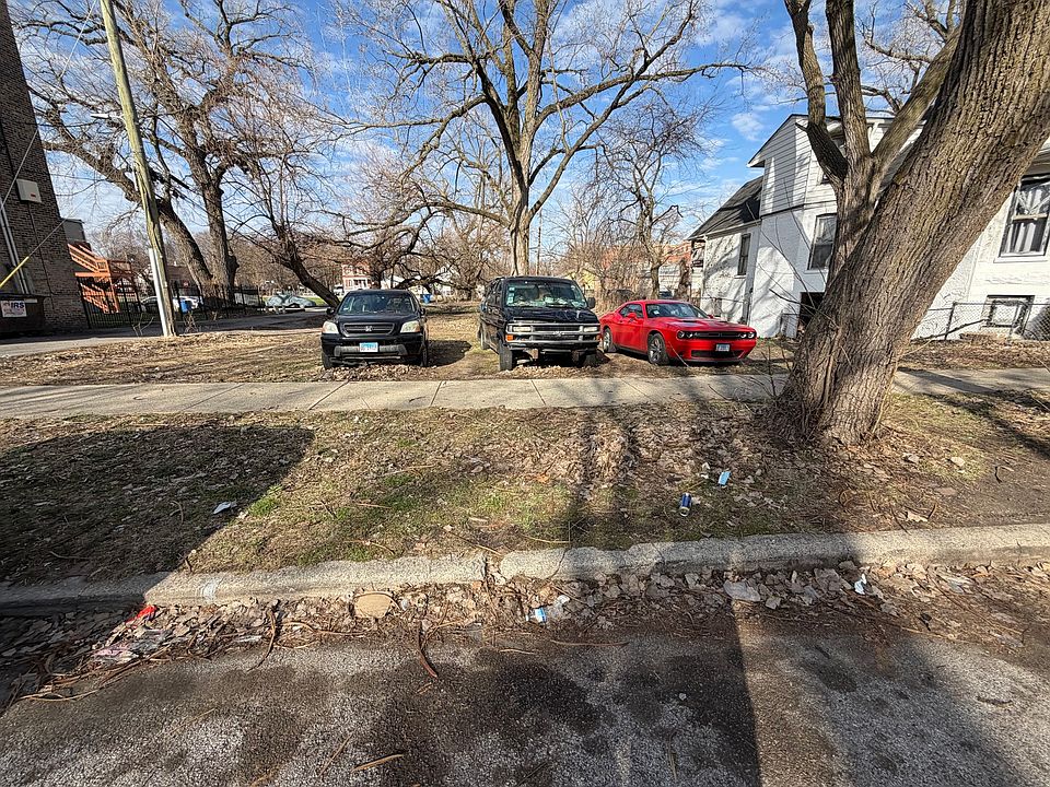 1st image of 6740 S May St
