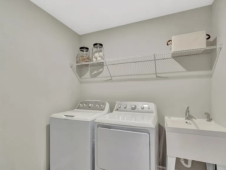 10056 Secluded Garden Dr — Photo 12