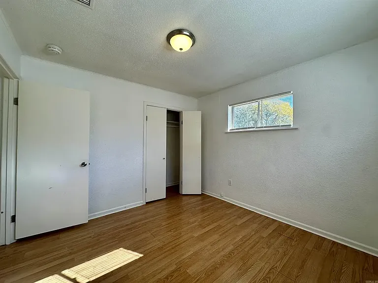 204 & 206 Smart St #204 — Photo 8