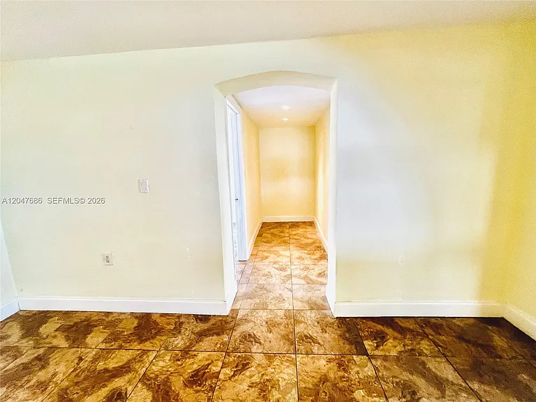 410 Pinecrest Dr — Photo 15
