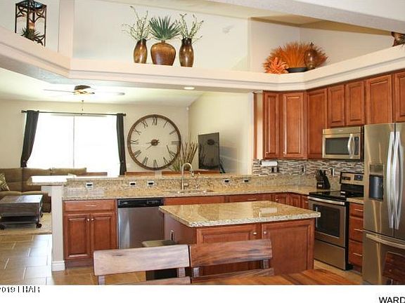 2nd image of 2070 Jamaica Blvd S
