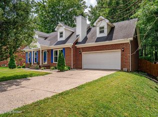10600 Wildflower Woods Ct, Jeffersontown, KY 40299