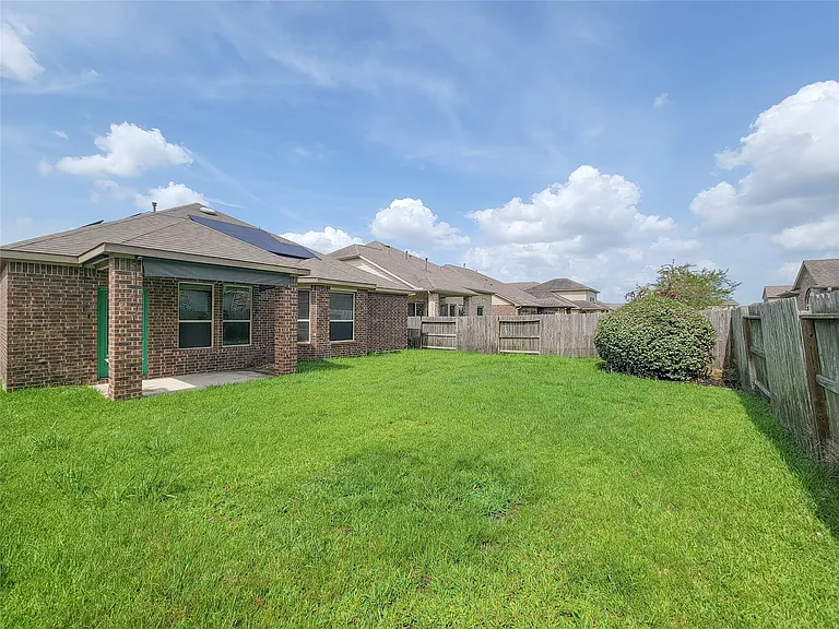 9718 Justin Ridge Ln — Photo 40