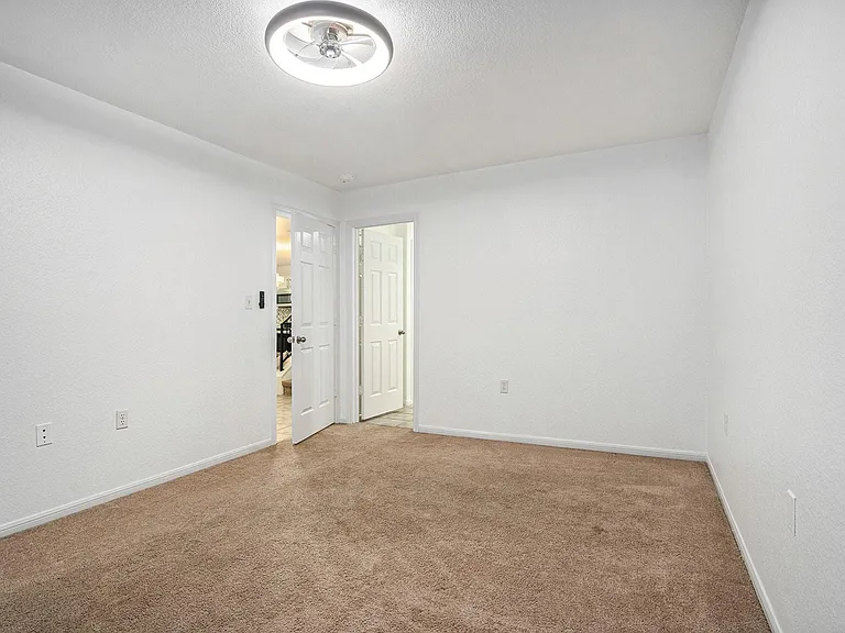 211 Hunt Rd #211 — Photo 12